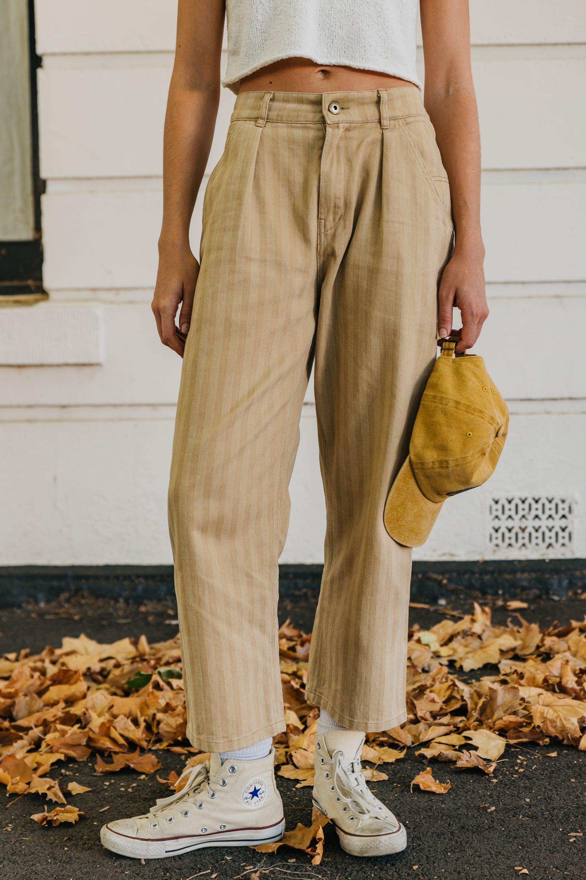 Ben Roy - Unisex Baggy Pleated Pants - Light Brown