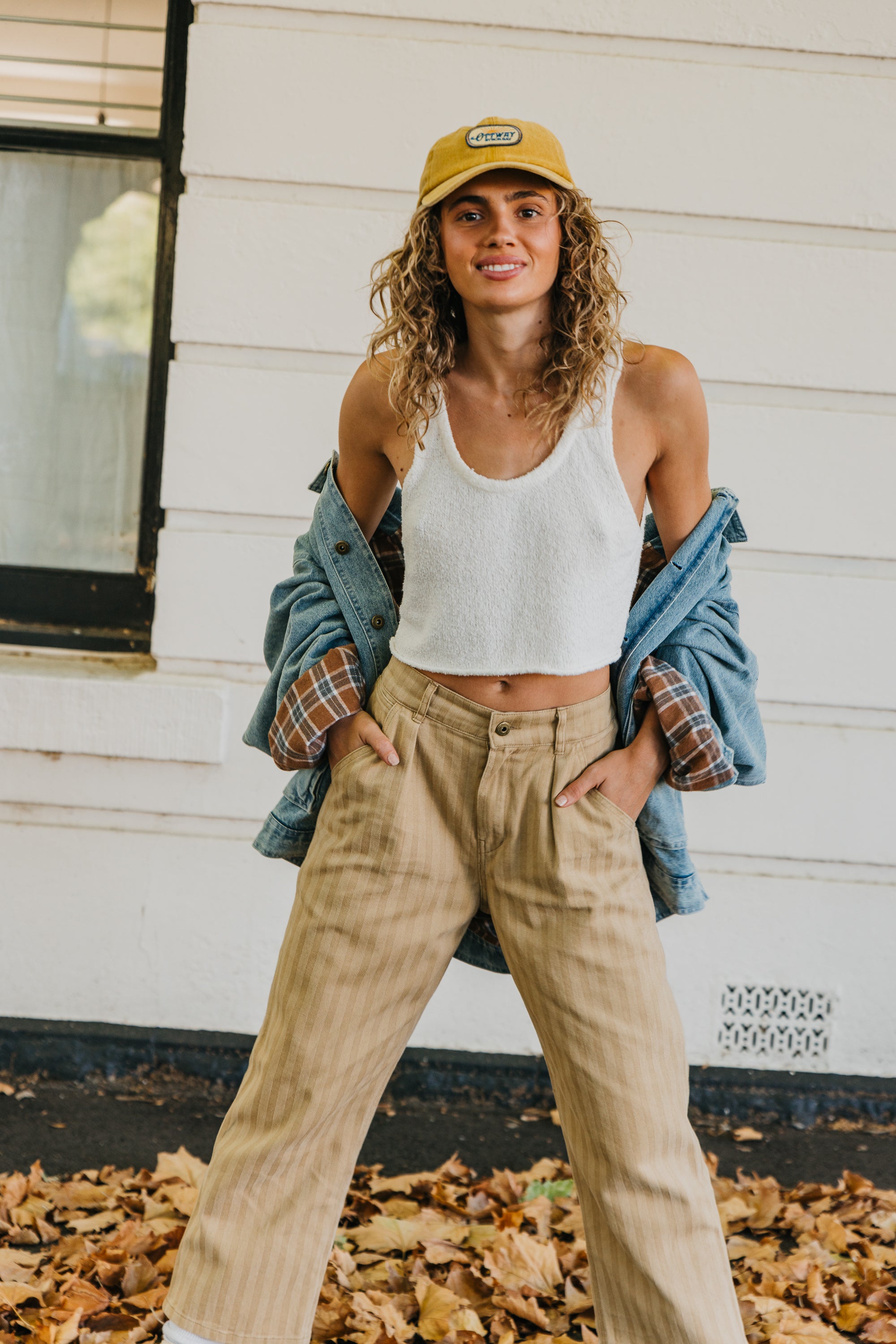 Ben Roy - Unisex Baggy Pleated Pants - Light Brown