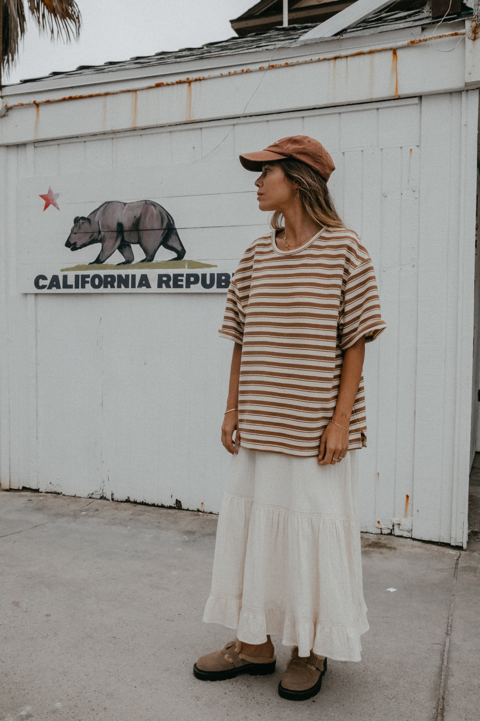 Striped Textured Unisex T-shirt - Brown and Cream